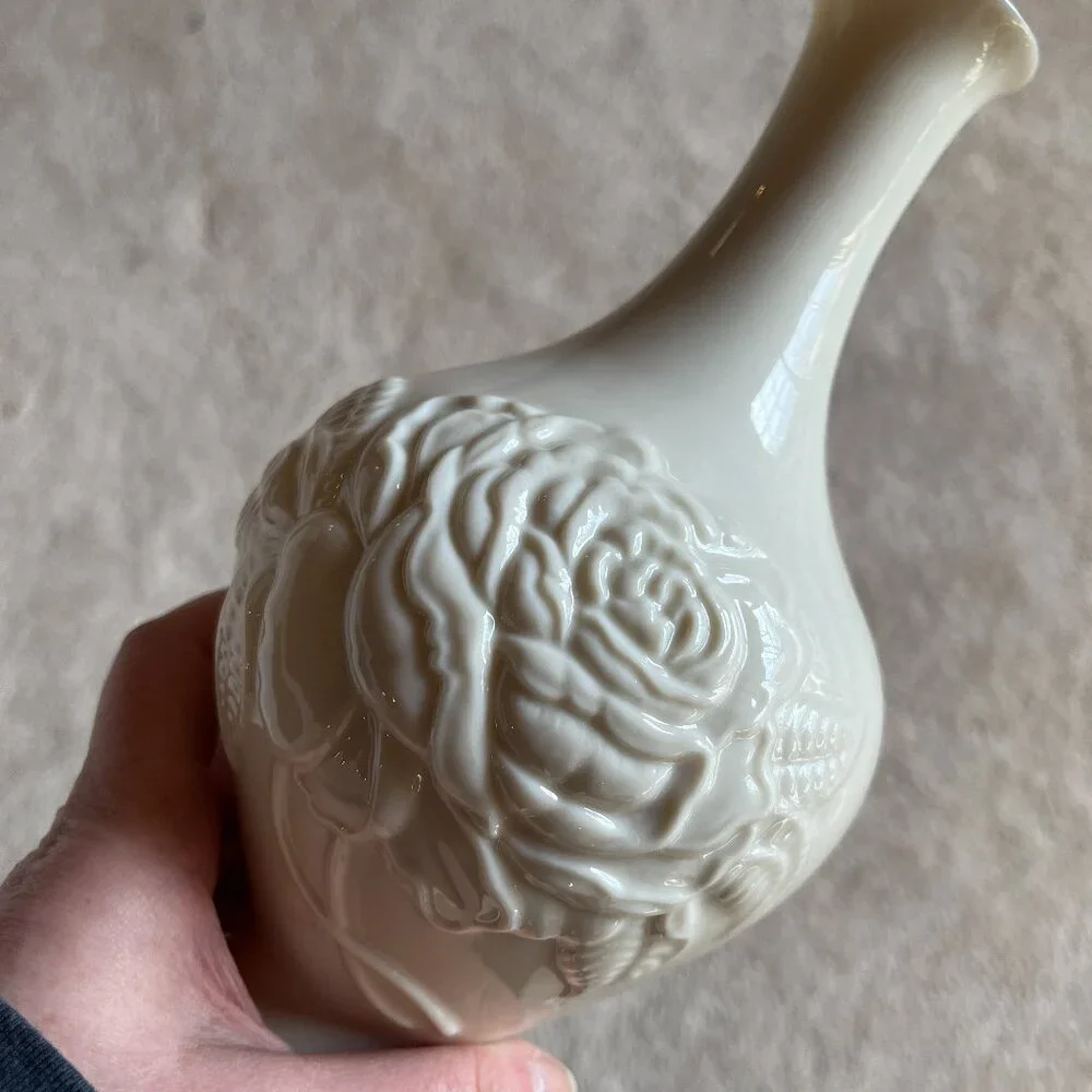 Lenox Antique Rose Porcelain Bud Vase Collectible (like new) - Picture 1 of 10
